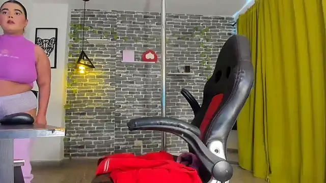 Snapshot of iam_samy_ chatting on 03-10-25, 05:39 iam samy online show from 03-10-25, 05:39