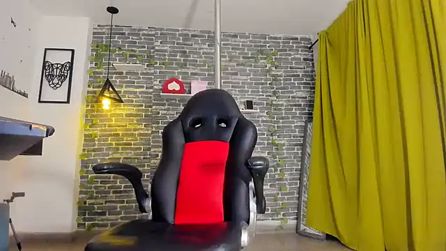 Snapshot of iam_samy_ chatting on 03-18-25, 11:19 iam samy online show from 03-18-25, 11:19