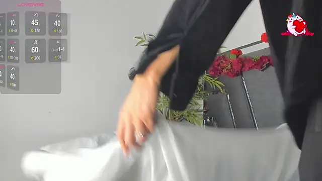 Snapshot of Black_Rose2 chatting on 03-10-25, 11:42 Black Rose2 online show from 03-10-25, 11:42