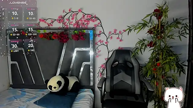 Snapshot of Black_Rose2 chatting on 10-22-25, 11:21 Black Rose2 online show from 10-22-25, 11:21