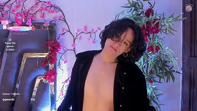 Snapshot of Black_Rose2 chatting on 11-27-25, 12:29 Black Rose2 online show from 11-27-25, 12:29