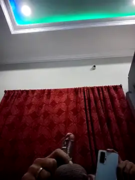 Snapshot of hairy_gun chatting on 12-05-24, 11:51 hairy gun online show from 12-05-24, 11:51