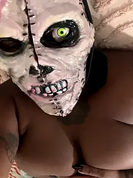 Snapshot of Goddess_Nafeesha chatting on 11-01-25, 08:44 Goddess Nafeesha online show from 11-01-25, 08:44