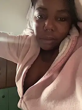 Snapshot of Goddess_Nafeesha chatting on 11-14-25, 04:17 Goddess Nafeesha online show from 11-14-25, 04:17