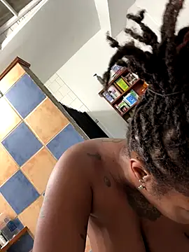 Snapshot of Goddess_Nafeesha chatting on 12-22-25, 09:45 Goddess Nafeesha online show from 12-22-25, 09:45