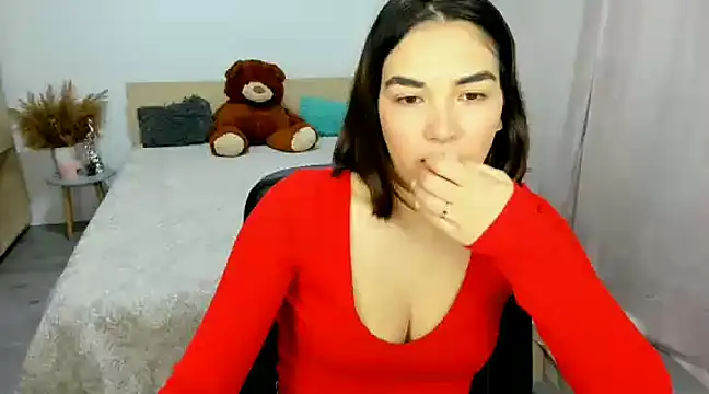 Alexa Dolly12 online show from 01-13-25, 06:16