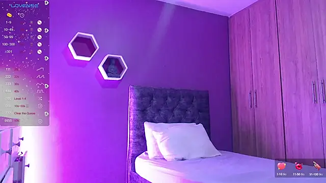 Snapshot of Medelynevans1 chatting on 01-15-25, 10:24 Medelynevans1 online show from 01-15-25, 10:24