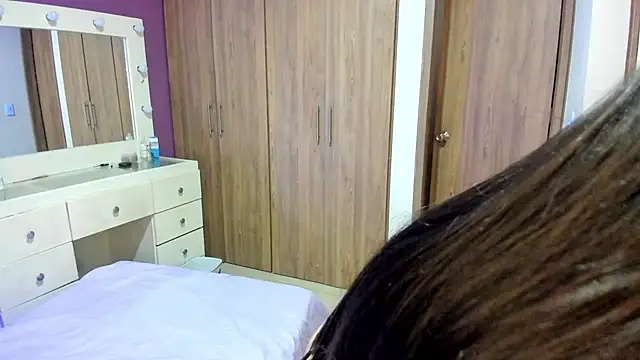 Snapshot of Medelynevans1 chatting on 11-14-25, 10:07 Medelynevans1 online show from 11-14-25, 10:07