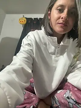 Alice milf  online show from 03-04-26, 08:59