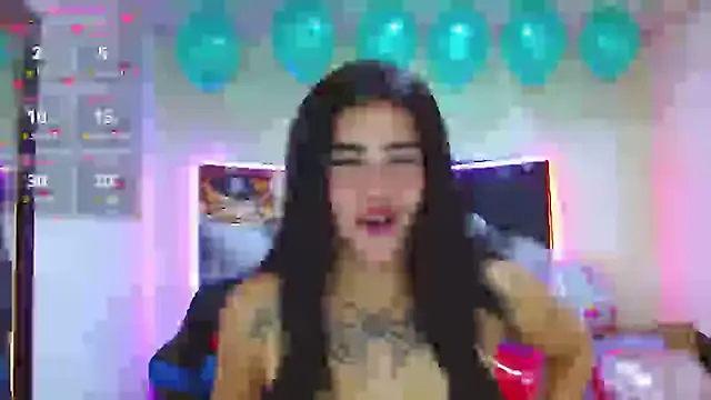  luna torres online show from 02-11-25, 01:09