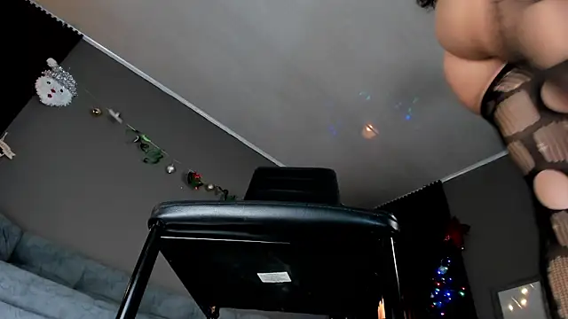 melody cute10 online show from 12-11-24, 12:12