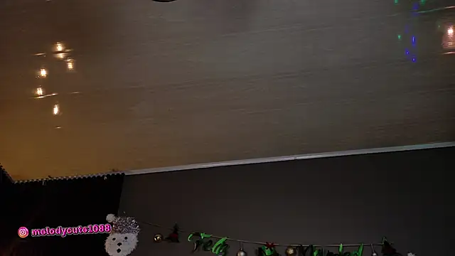 melody cute10 online show from 12-31-24, 10:45