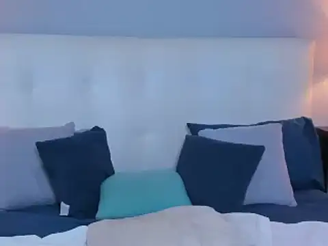 SaraaJhonsonn online show from 01-13-25, 06:59