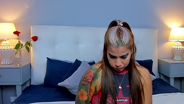 SaraaJhonsonn online show from 09-23-25, 02:53