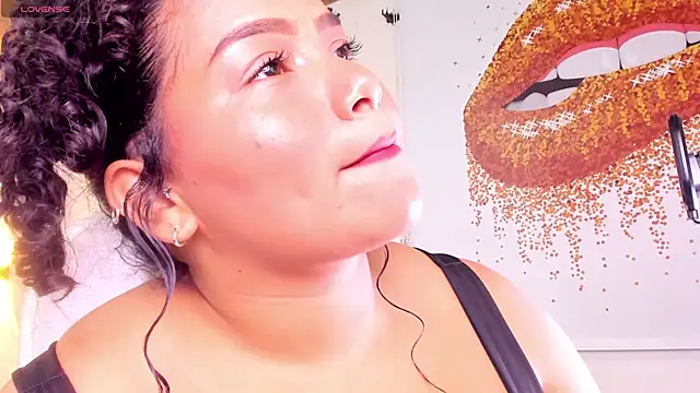 Snapshot of loly_marce chatting on 02-10-25, 08:21 loly marce online show from 02-10-25, 08:21