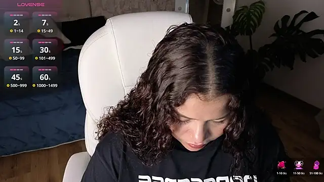 Snapshot of loly_marce chatting on 11-11-25, 09:26 loly marce online show from 11-11-25, 09:26