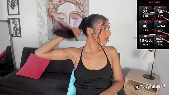 Snapshot of taty_miller chatting on 01-31-25, 08:22 taty miller online show from 01-31-25, 08:22