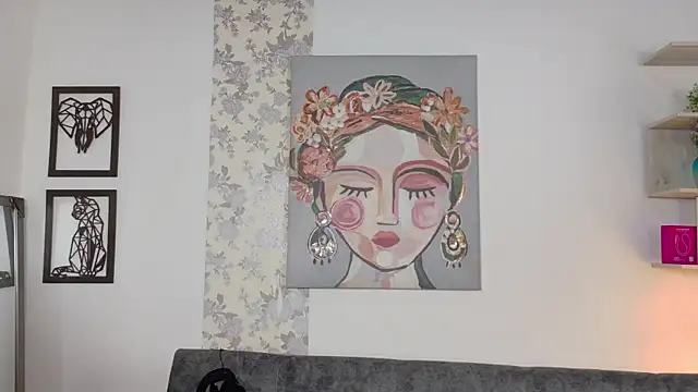 Snapshot of taty_miller chatting on 10-11-25, 08:18 taty miller online show from 10-11-25, 08:18