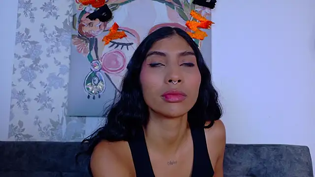 Snapshot of taty_miller chatting on 10-24-25, 10:50 taty miller online show from 10-24-25, 10:50