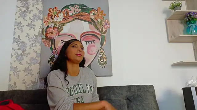 Snapshot of taty_miller chatting on 11-19-25, 08:20 taty miller online show from 11-19-25, 08:20