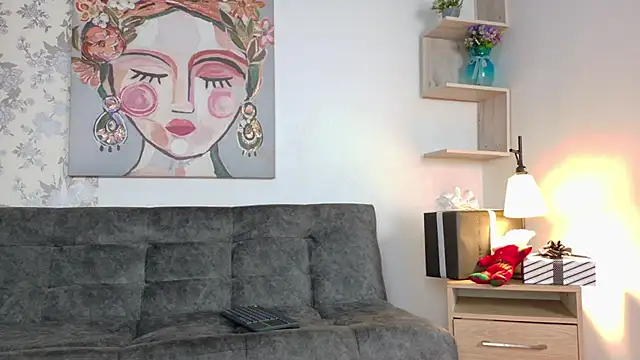 Snapshot of taty_miller chatting on 11-23-25, 02:06 taty miller online show from 11-23-25, 02:06