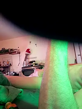 Snapshot of BigDDave6979 chatting on 03-09-26, 02:37 BigDDave6979 online show from 03-09-26, 02:37