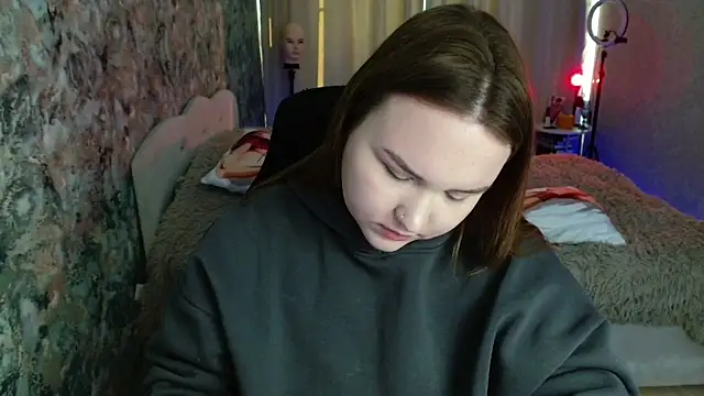 Snapshot of Jenny_Fox chatting on 11-06-25, 08:48 Jenny Fox online show from 11-06-25, 08:48