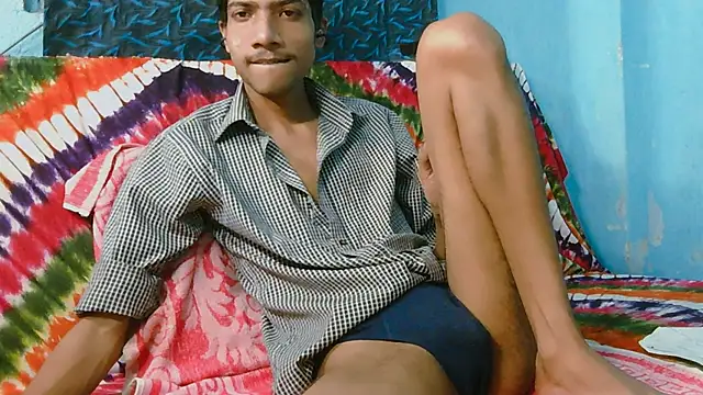 Snapshot of Alex_Suman25 chatting on 05-06-26, 08:47 Alex Suman25 online show from 05-06-26, 08:47