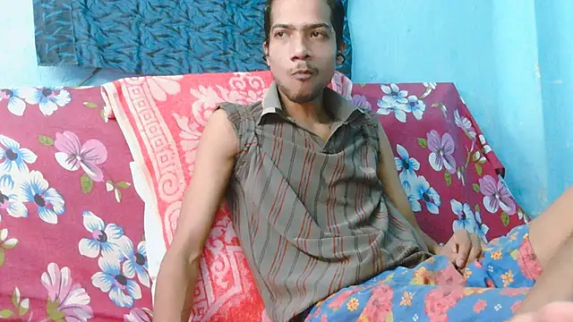 Snapshot of Alex_Suman25 chatting on 05-13-26, 03:15 Alex Suman25 online show from 05-13-26, 03:15