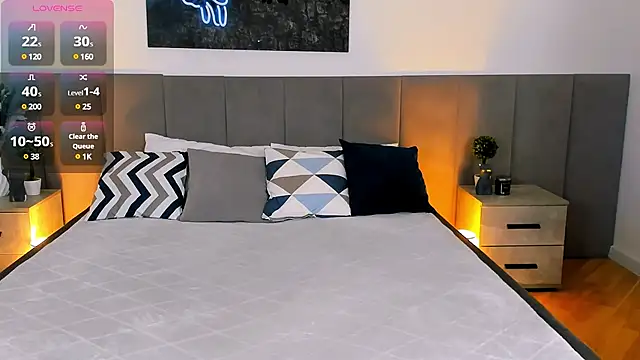 MiaBecky online show from 02-21-25, 05:24