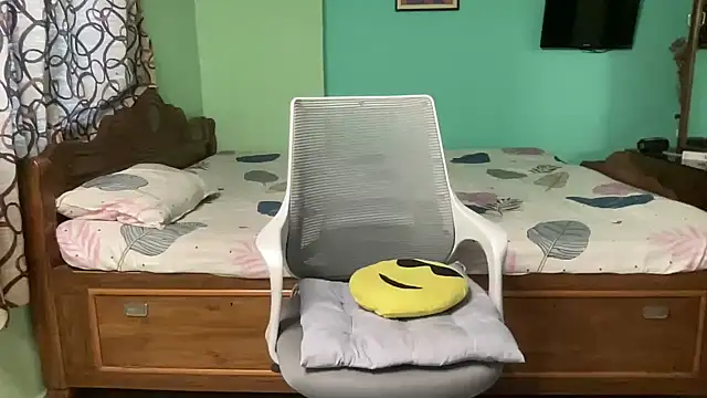 Snapshot of senorita78 chatting on 03-20-25, 08:42 senorita78 online show from 03-20-25, 08:42