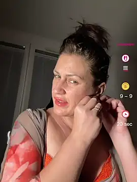 Snapshot of Lea-angel chatting on 07-21-26, 11:40 Lea-angel online show from 07-21-26, 11:40