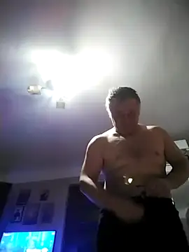 Snapshot of Grasul78 chatting on 11-17-25, 04:13 Grasul78 online show from 11-17-25, 04:13