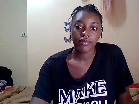 Snapshot of Zara_Twilight chatting on 03-19-25, 03:41 Zara Twilight online show from 03-19-25, 03:41