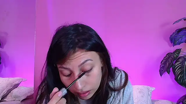 Snapshot of Nicolette_ks_ chatting on 12-07-24, 11:51 Nicolette ks  online show from 12-07-24, 11:51