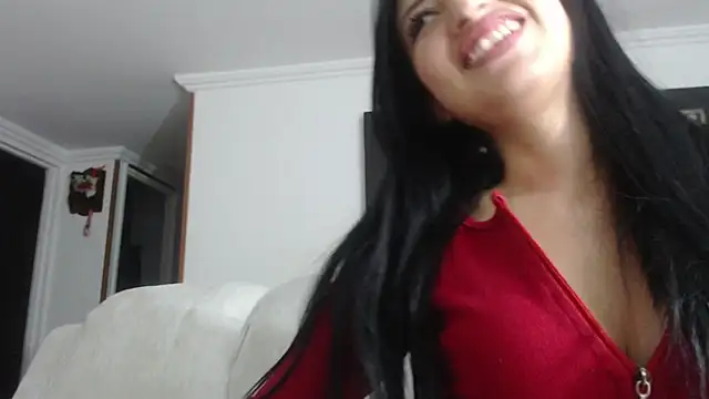 Snapshot of Nicolette_ks_ chatting on 03-08-25, 04:23 Nicolette ks  online show from 03-08-25, 04:23