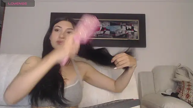 Snapshot of Nicolette_ks_ chatting on 09-30-25, 05:23 Nicolette ks  online show from 09-30-25, 05:23