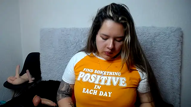 LinaBrowm online show from 03-05-25, 02:14