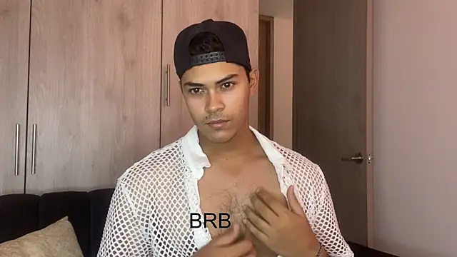 Snapshot of Iamdylan777 chatting on 12-20-24, 06:24 Iamdylan777 online show from 12-20-24, 06:24