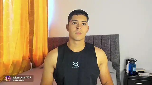 Snapshot of Iamdylan777 chatting on 12-24-24, 09:22 Iamdylan777 online show from 12-24-24, 09:22