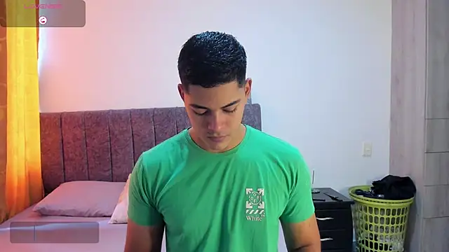 Snapshot of Iamdylan777 chatting on 01-02-25, 04:56 Iamdylan777 online show from 01-02-25, 04:56