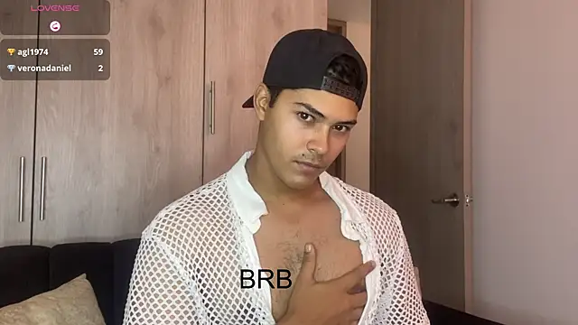 Snapshot of Iamdylan777 chatting on 01-23-25, 06:45 Iamdylan777 online show from 01-23-25, 06:45