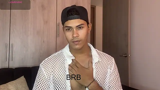 Snapshot of Iamdylan777 chatting on 01-30-25, 09:47 Iamdylan777 online show from 01-30-25, 09:47