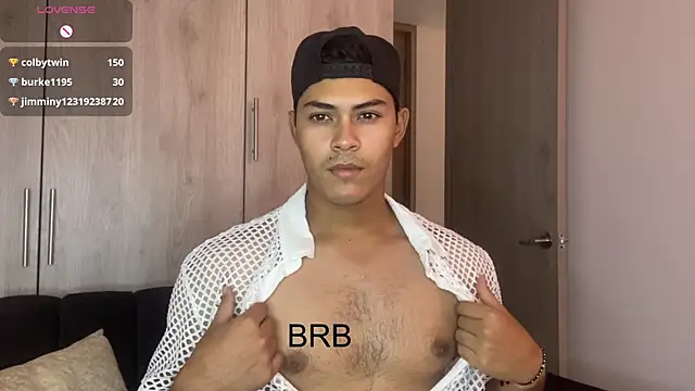 Snapshot of Iamdylan777 chatting on 02-09-25, 04:57 Iamdylan777 online show from 02-09-25, 04:57