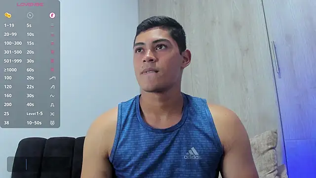 Snapshot of Iamdylan777 chatting on 03-04-25, 10:27 Iamdylan777 online show from 03-04-25, 10:27