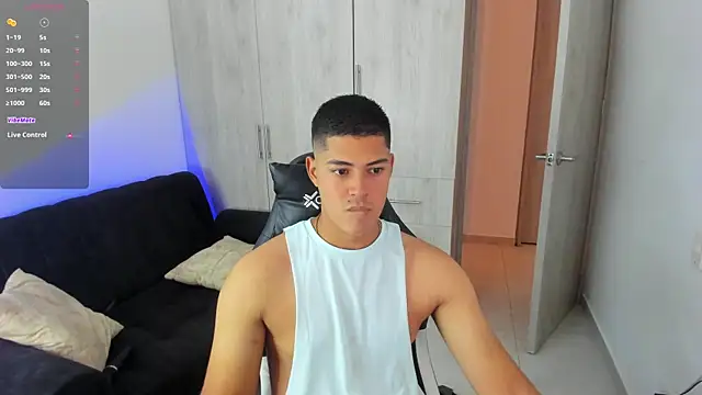 Snapshot of Iamdylan777 chatting on 03-07-25, 06:22 Iamdylan777 online show from 03-07-25, 06:22