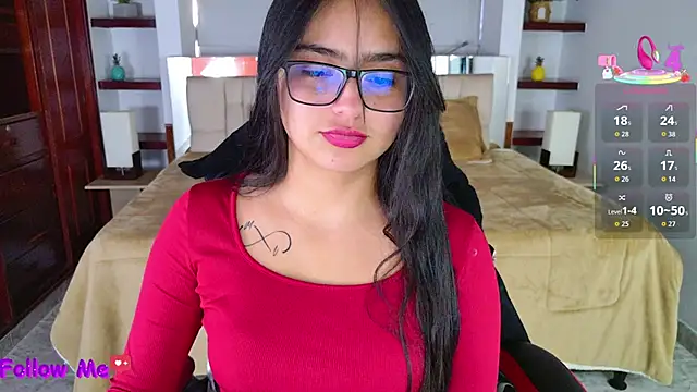 scarlleth  online show from 09-26-25, 12:09