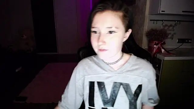 Kira Bakker online show from 03-01-25, 03:16