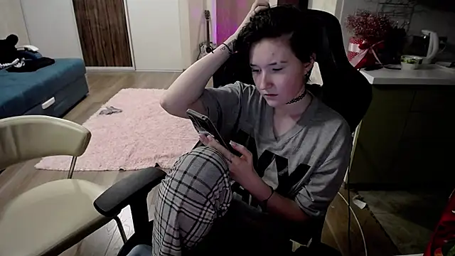 Kira Bakker online show from 03-22-25, 05:52