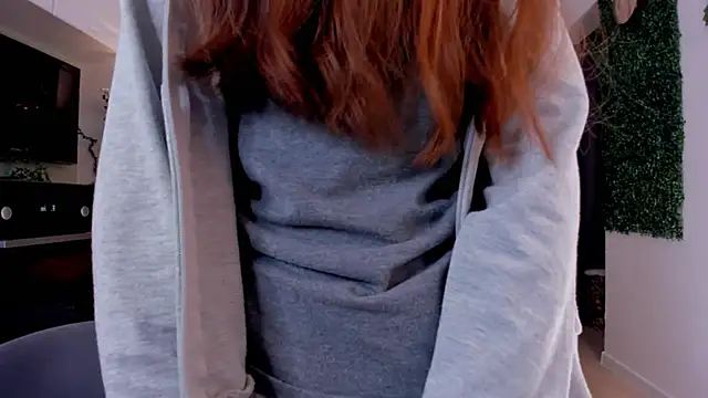 BettyBrowni online show from 02-06-25, 10:32